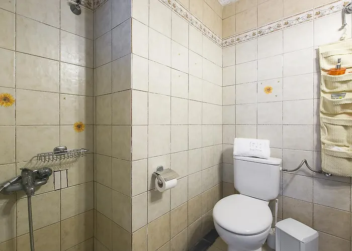 Casa vacanze Blue Crab, Beachfront House In Kalandra #feelslikehome