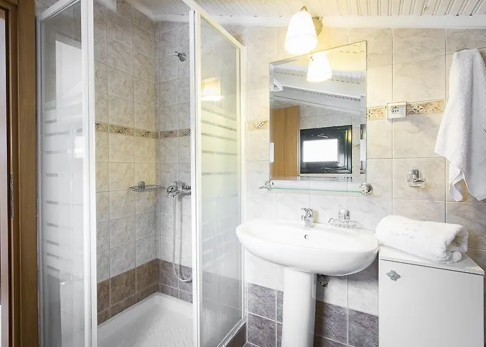 Blue Crab, Beachfront House In Kalandra #feelslikehome Casa vacanze *